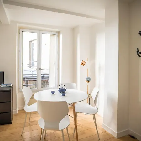 Charming Studio Near The Pere Lachaise Cemetery *