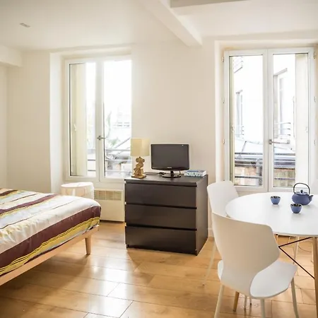 Charming Studio Near The Pere Lachaise Cemetery شقة باريس