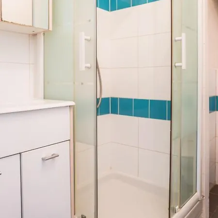 Charming Studio Near The Pere Lachaise Cemetery شقة
